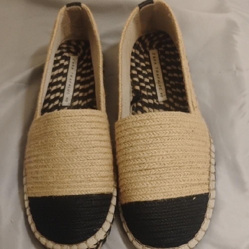 Zara Trafaluc Woven Cream and Black Shoes